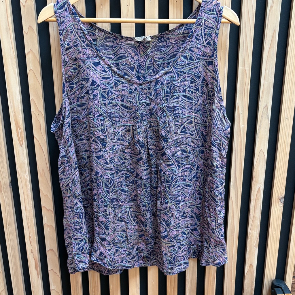 Silk Recycled Sari Women's Sleeveless Paisley Top - Purple
